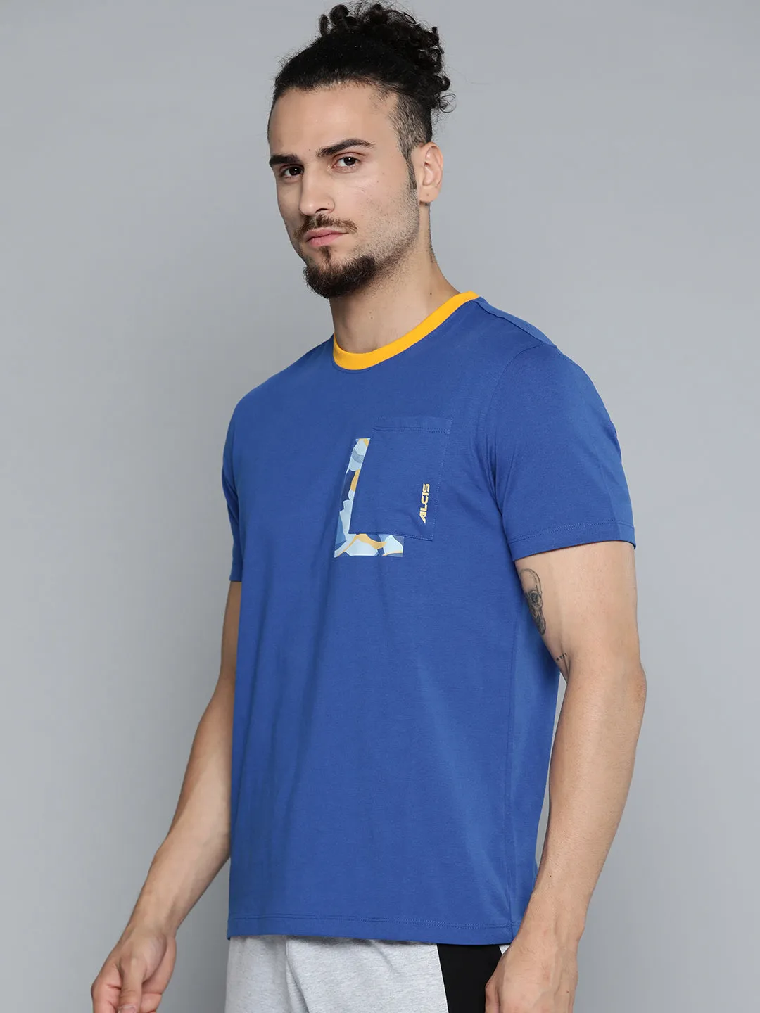 Alcis Men Blue Slim Fit Training or Gym T-shirt