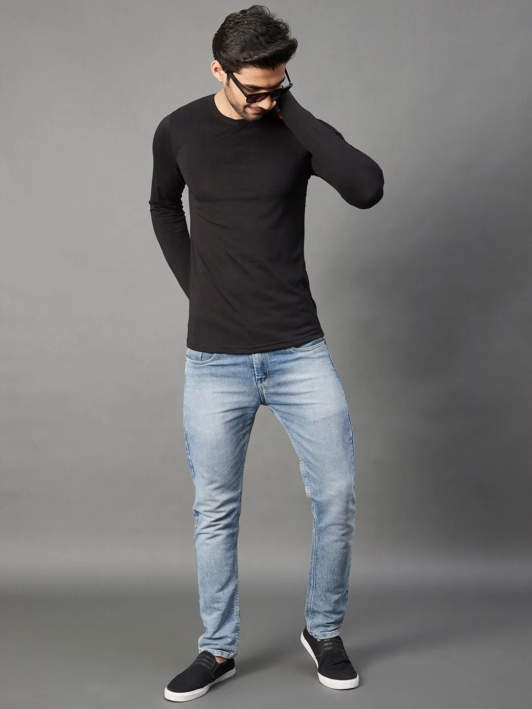 Black Thumbhole Round Neck Full Sleeve T-Shirt