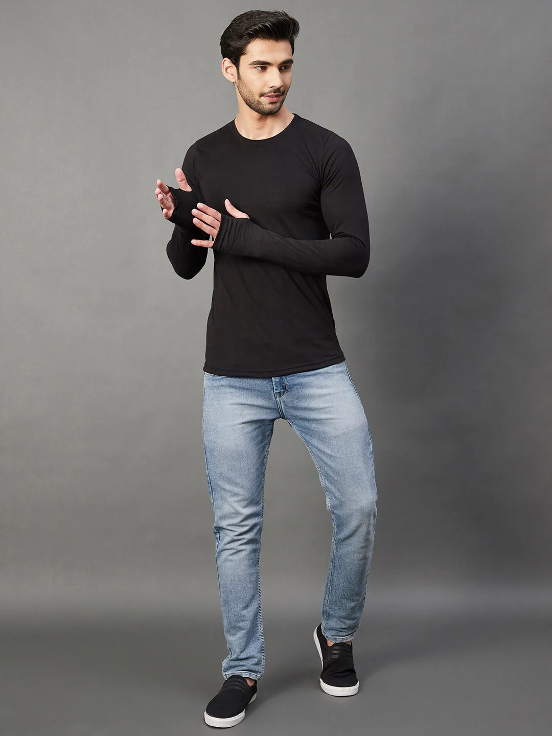 Black Thumbhole Round Neck Full Sleeve T-Shirt