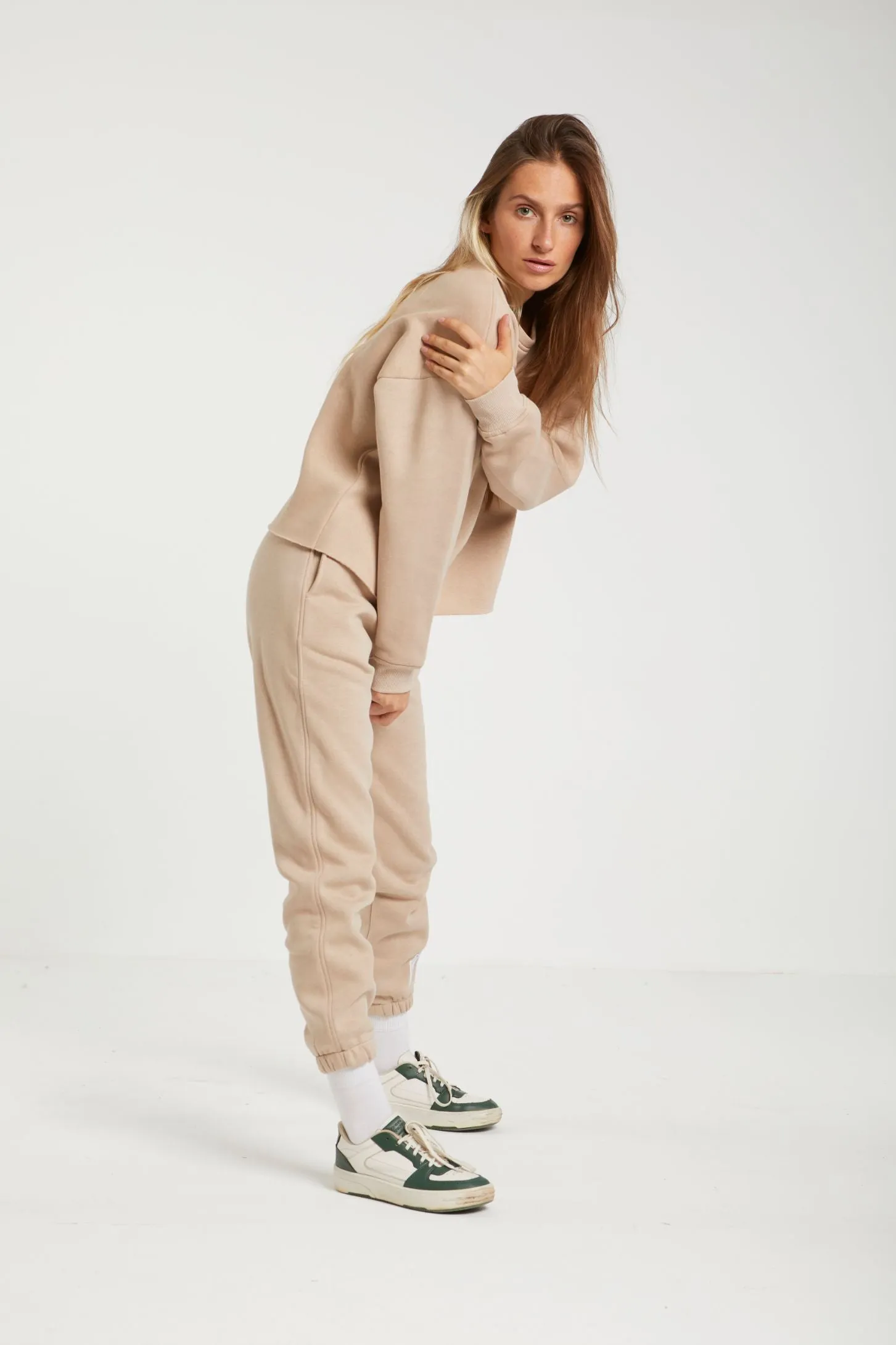 CROPPED ULTIMATE SWEATSHIRT - BEIGE