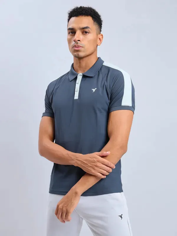 Men Colorblock Slim Fit Polo T-shirt with MATPIQ