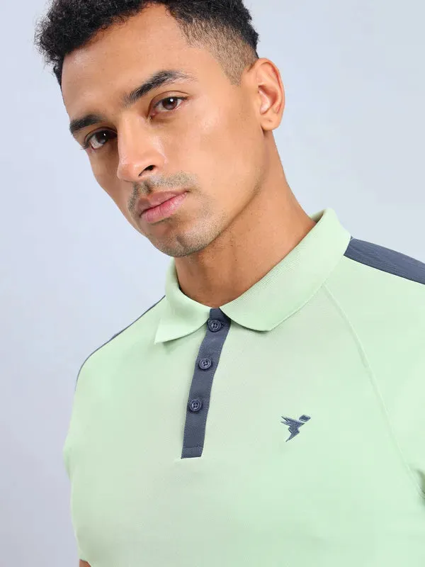 Men Colorblock Slim Fit Polo T-shirt with MATPIQ