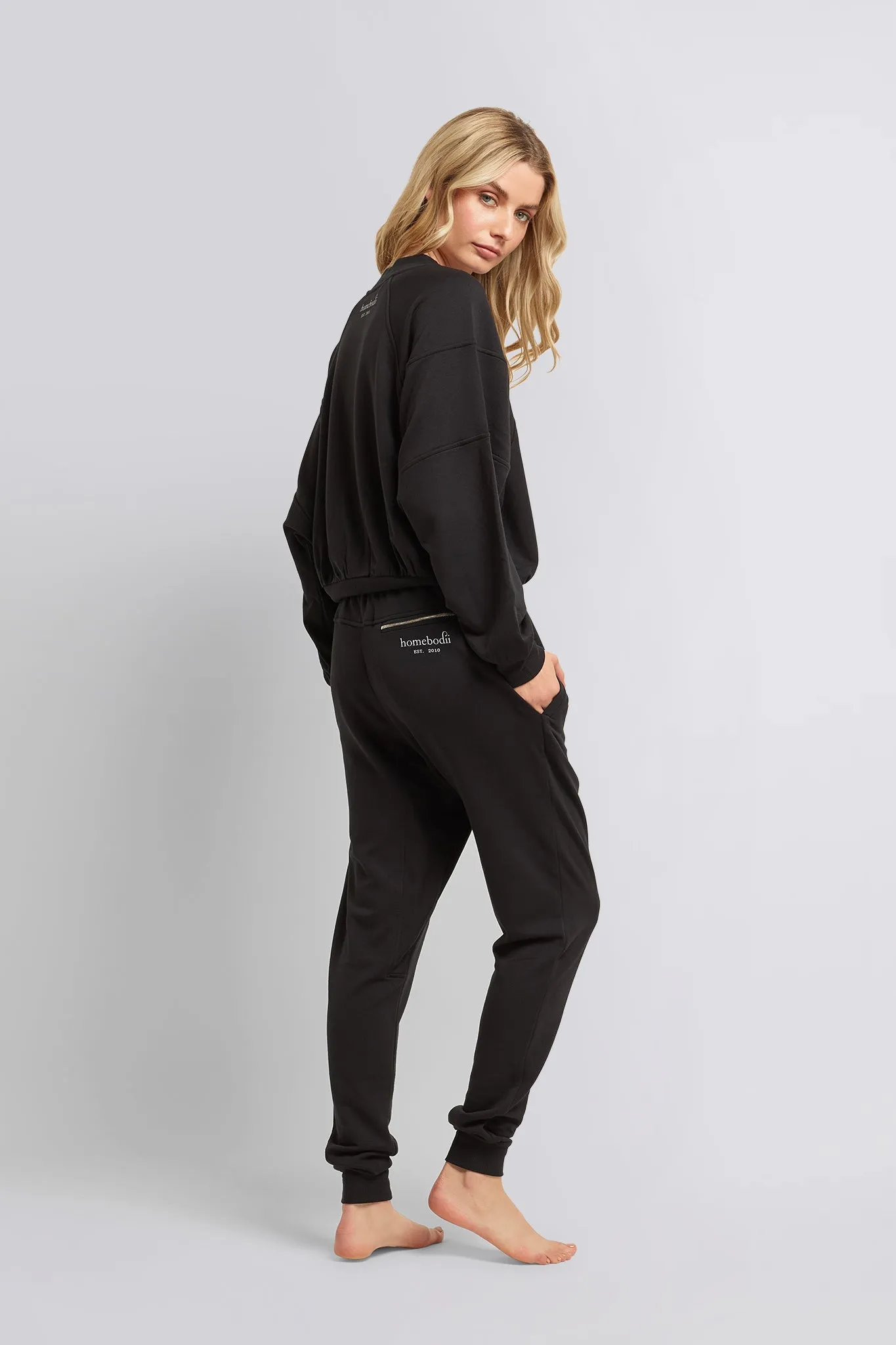 Signature Jumper - Black