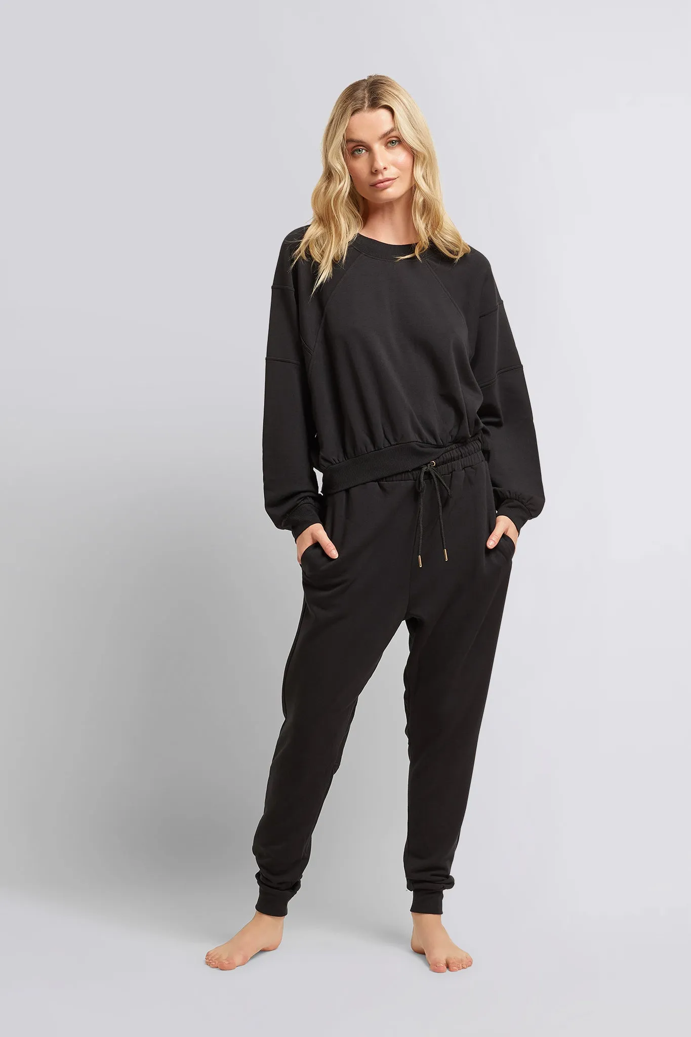 Signature Jumper - Black